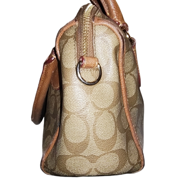 Coach Mini Bennet Handbag - Picture 3 of 15